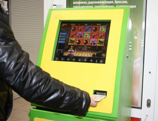 В Мурманске игровые аппараты маскируют под платежные терминалы