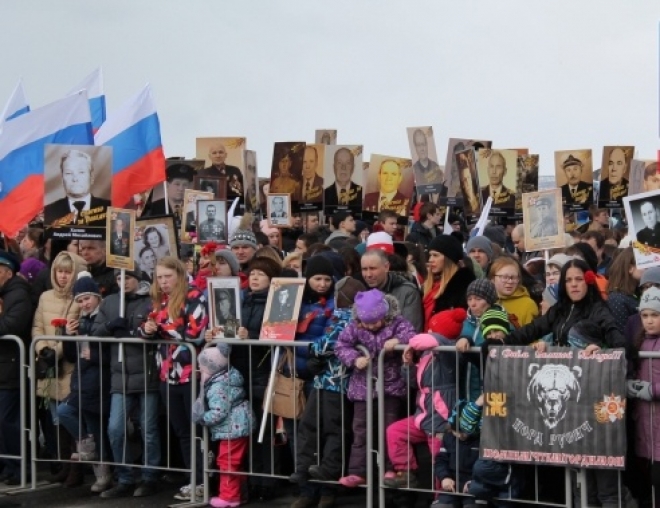 85 тысяч жителей Мурманской области вышли на парад Победы